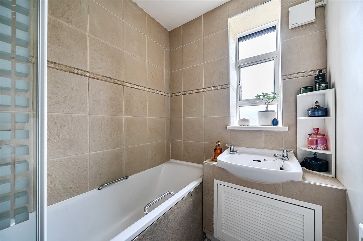 2 bedroom property for sale in Dulwich | Robinson Jackson