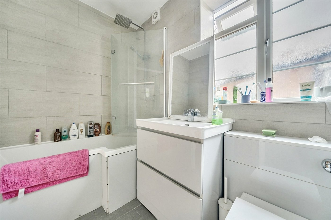 3 bedroom property for sale in Westwood Hill | Robinson Jackson