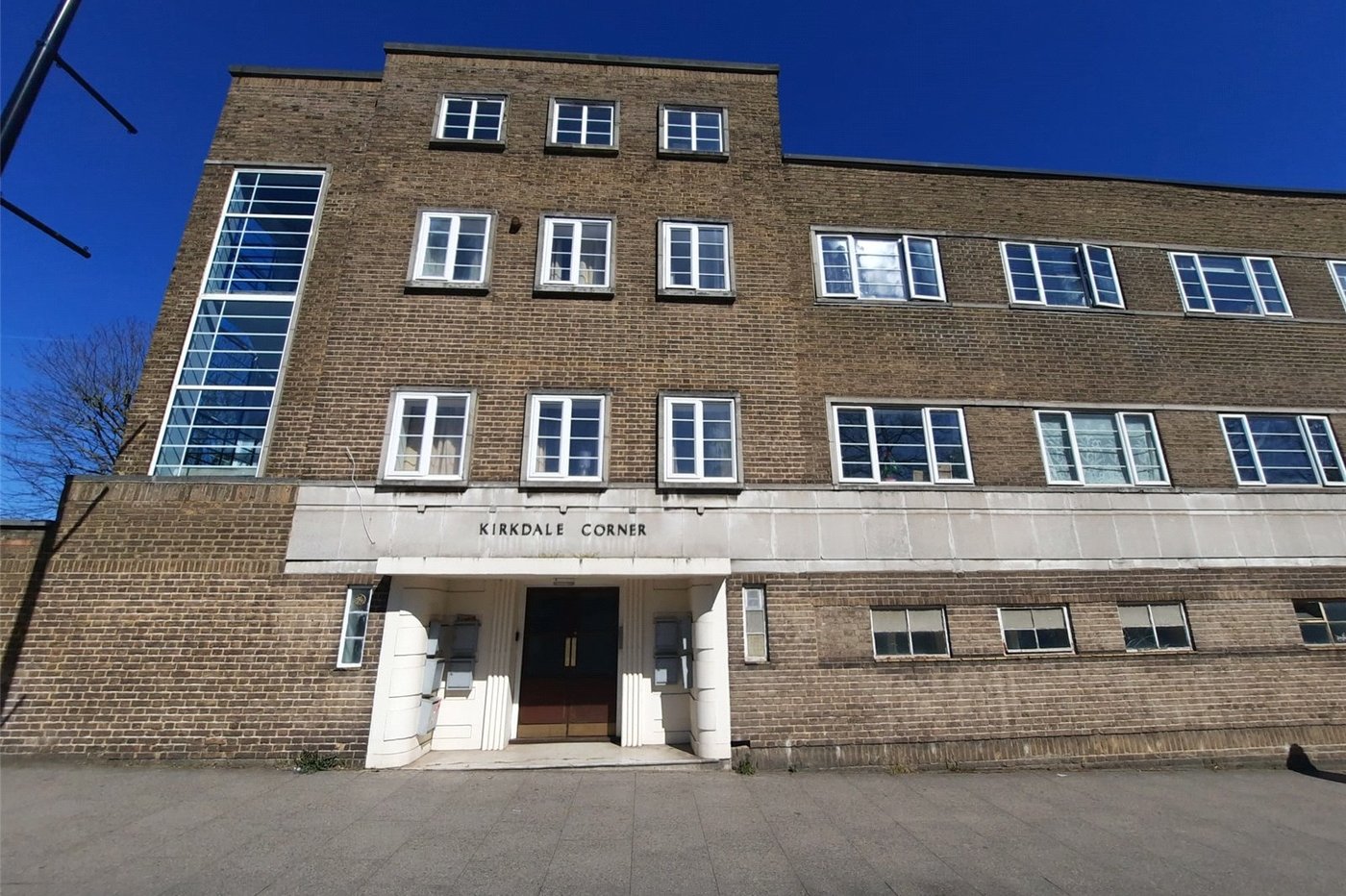 2 bedroom property for sale in Westwood Hill | Robinson Jackson