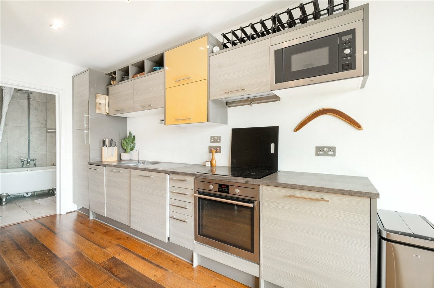 1 bedroom property for sale in London | Robinson Jackson