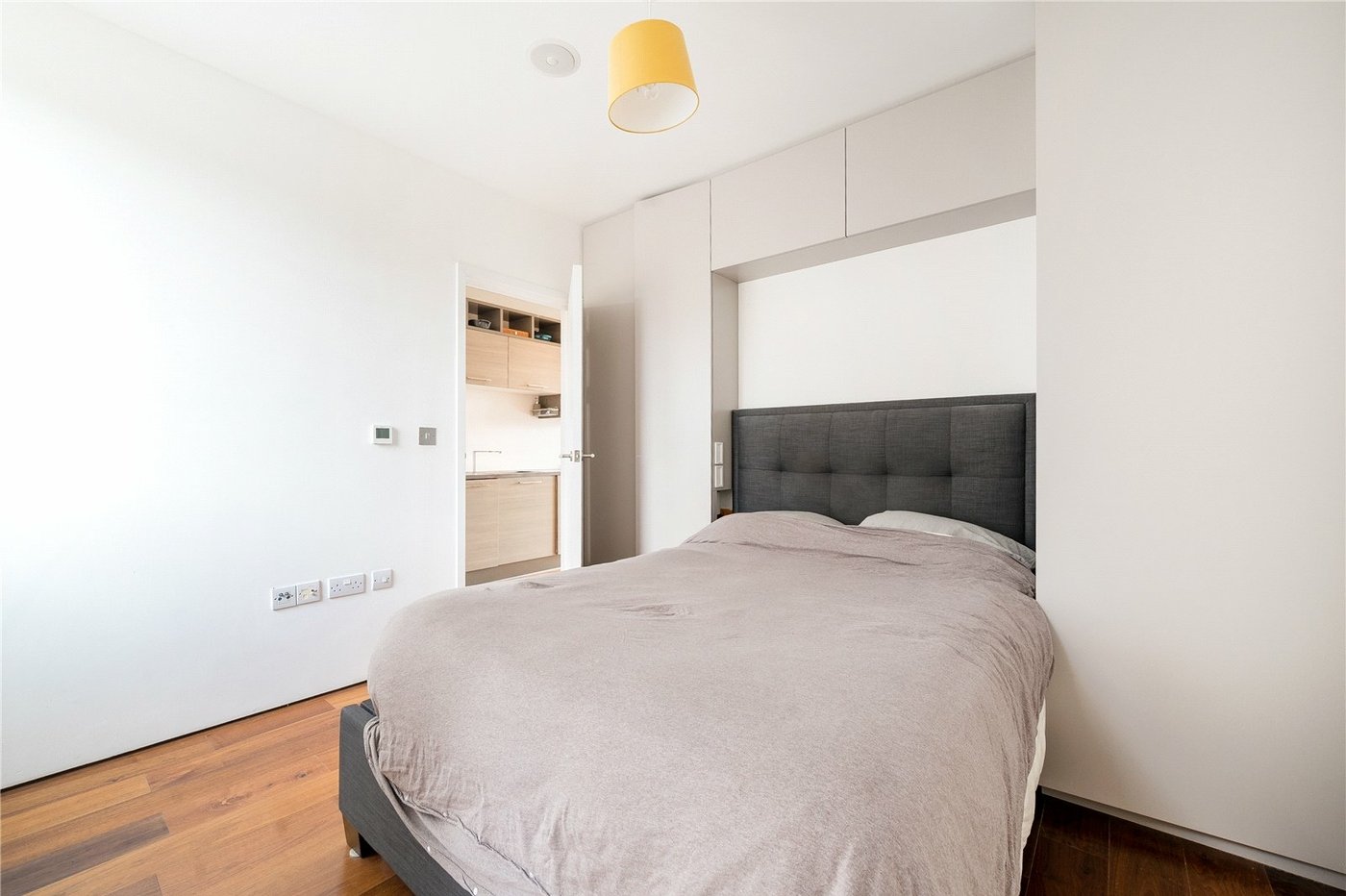 1 bedroom property for sale in London | Robinson Jackson