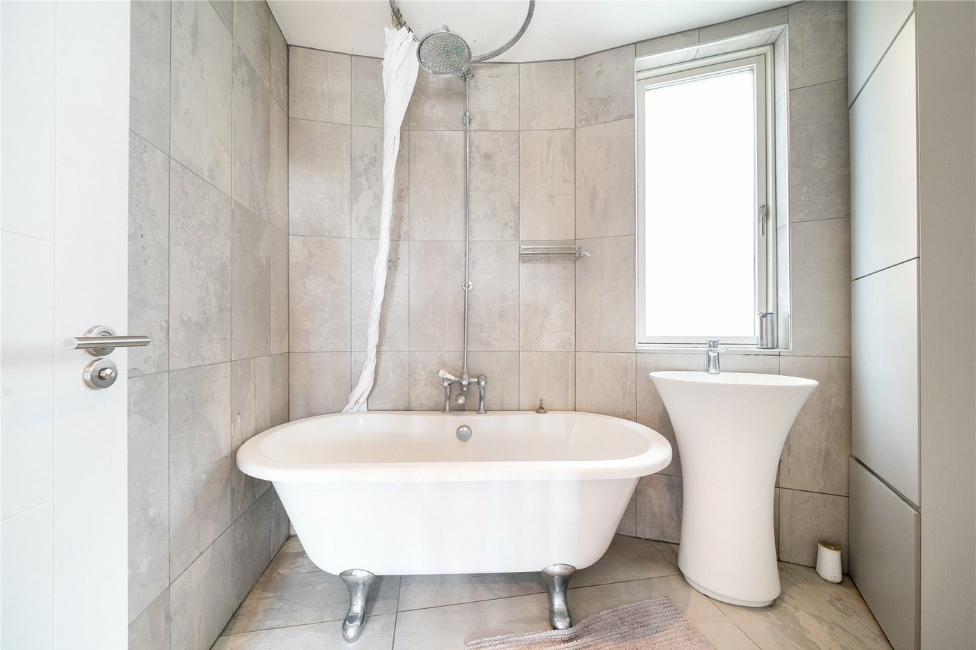 1 bedroom property for sale in  | Robinson Jackson