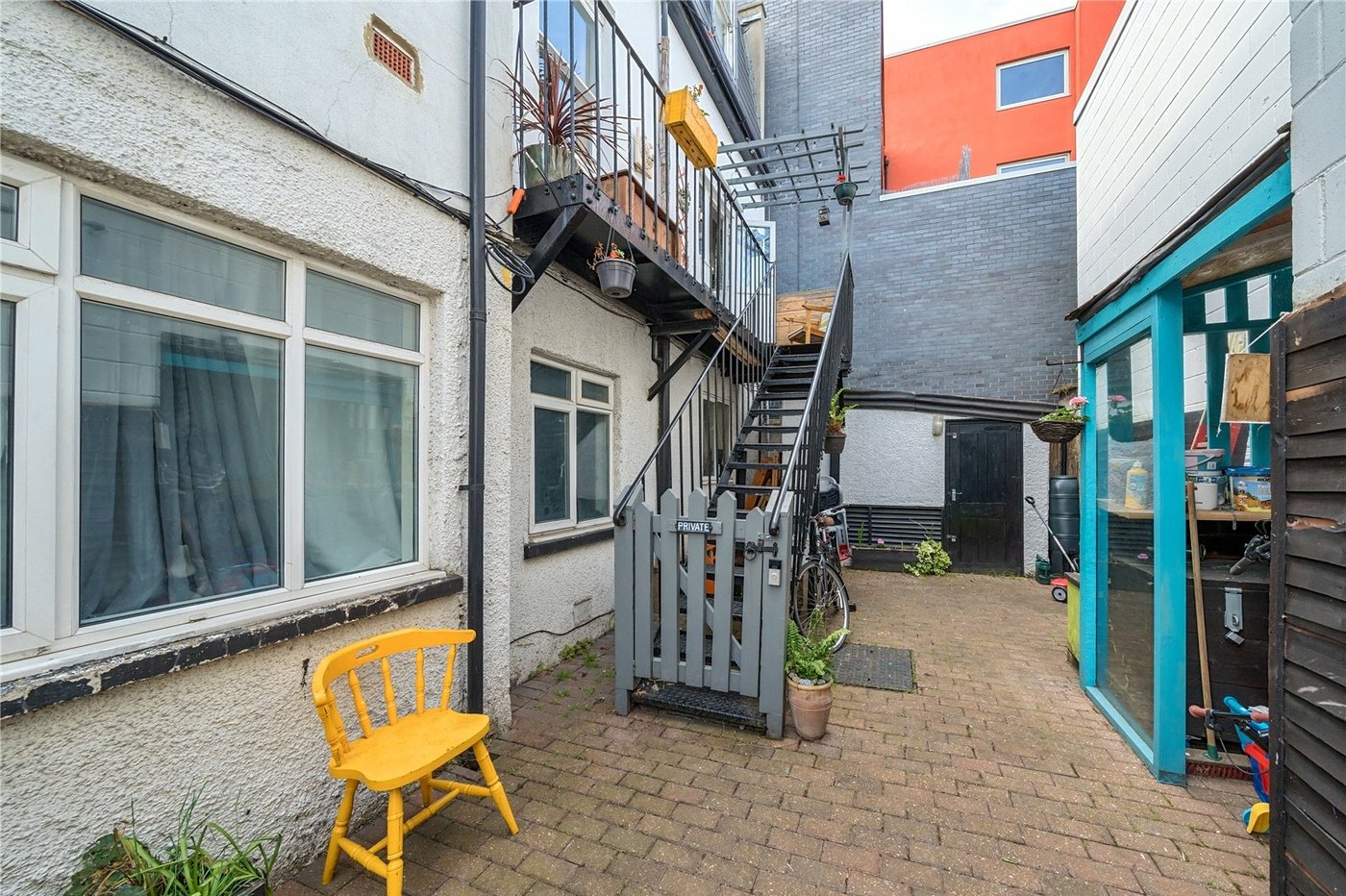 2 bedroom property for sale in  | Robinson Jackson