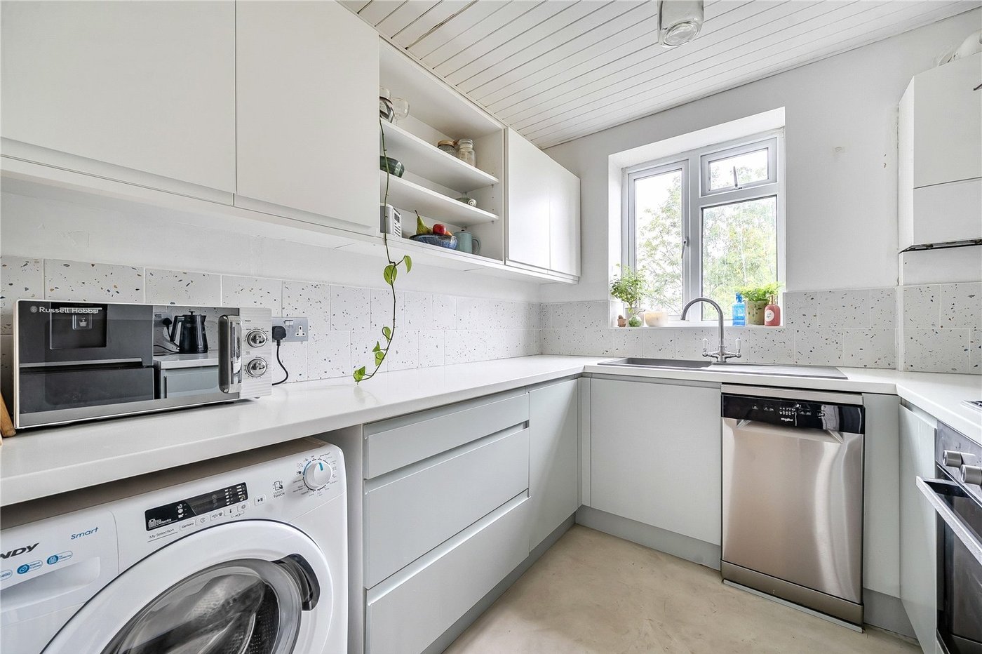 2 bedroom property for sale in  | Robinson Jackson