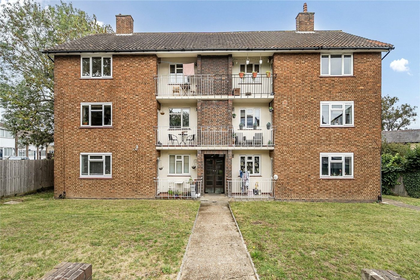 2 bedroom property for sale in  | Robinson Jackson