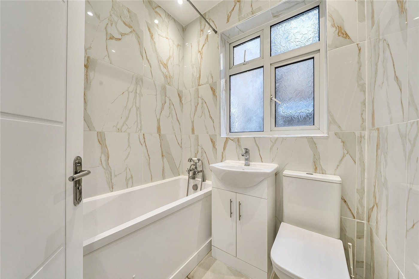 2 bedroom property for sale in Sydenham | Robinson Jackson