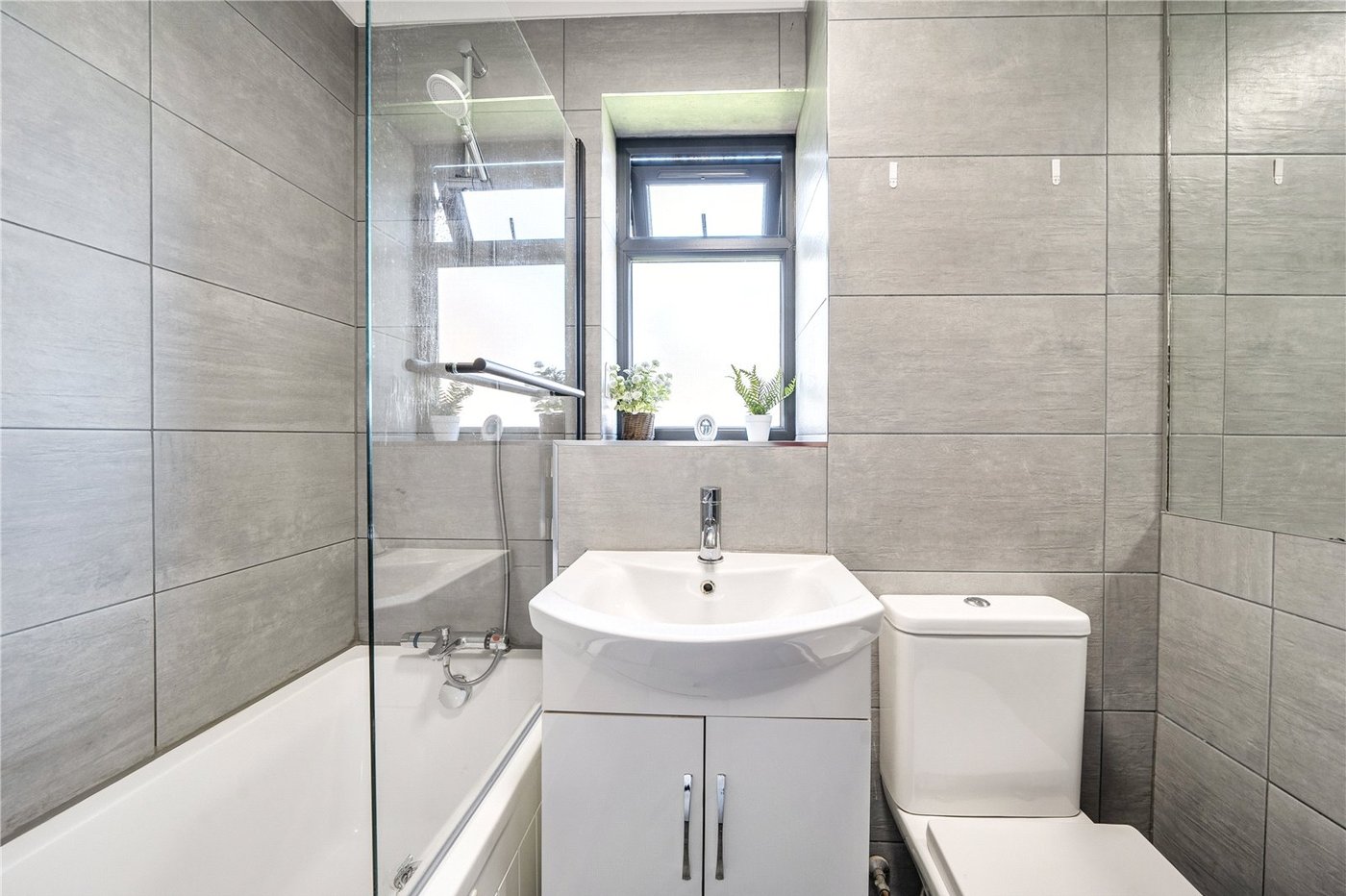 2 bedroom house for sale in Sydenham | Robinson Jackson