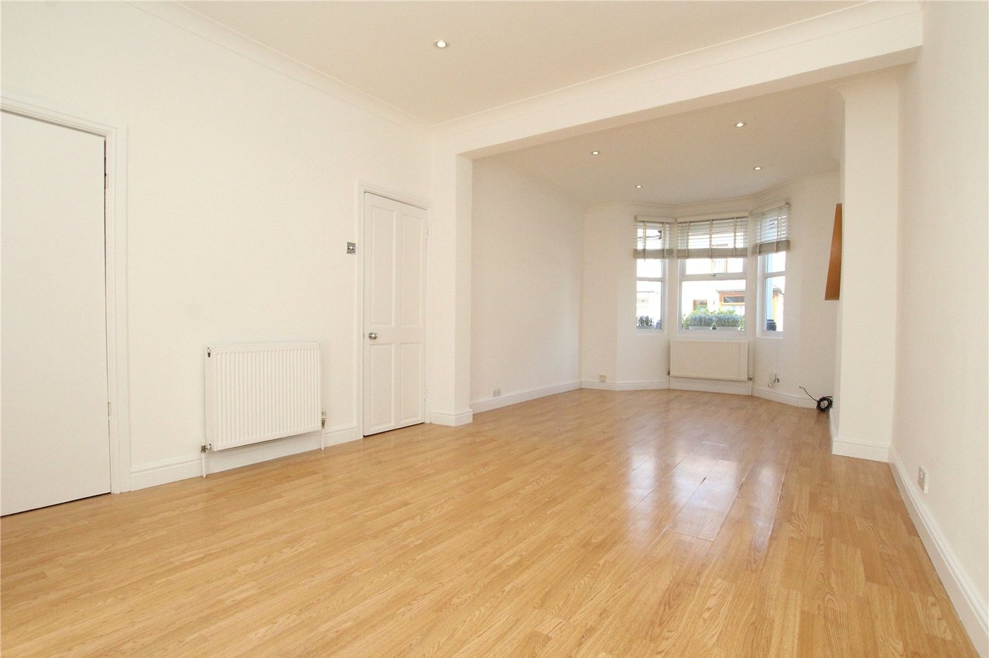 3 bedroom house for sale in Plumstead Common | Robinson Jackson