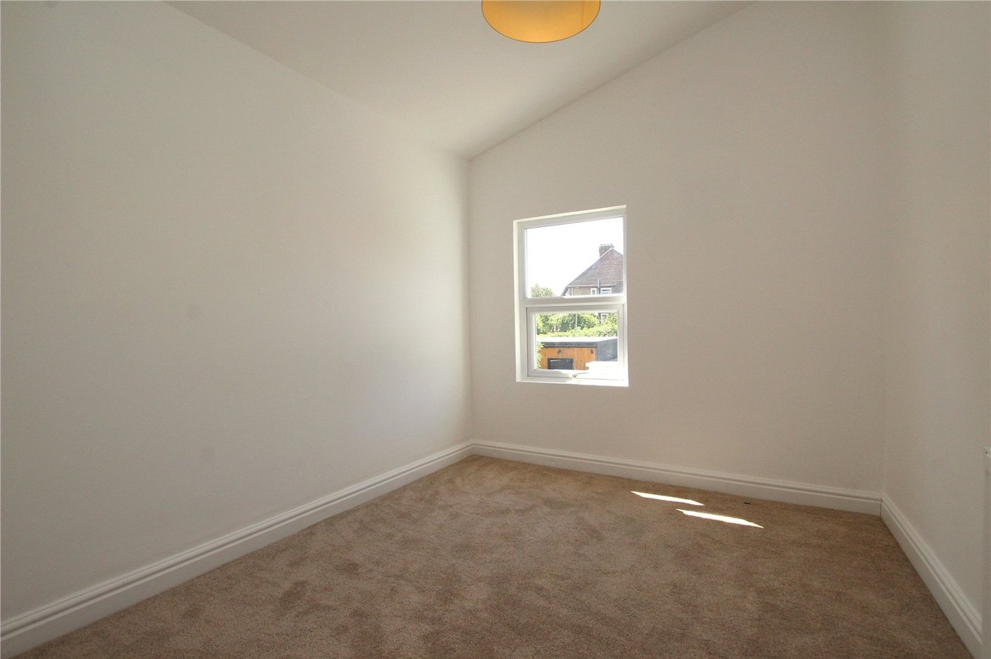 3 bedroom house for sale in Plumstead Common | Robinson Jackson