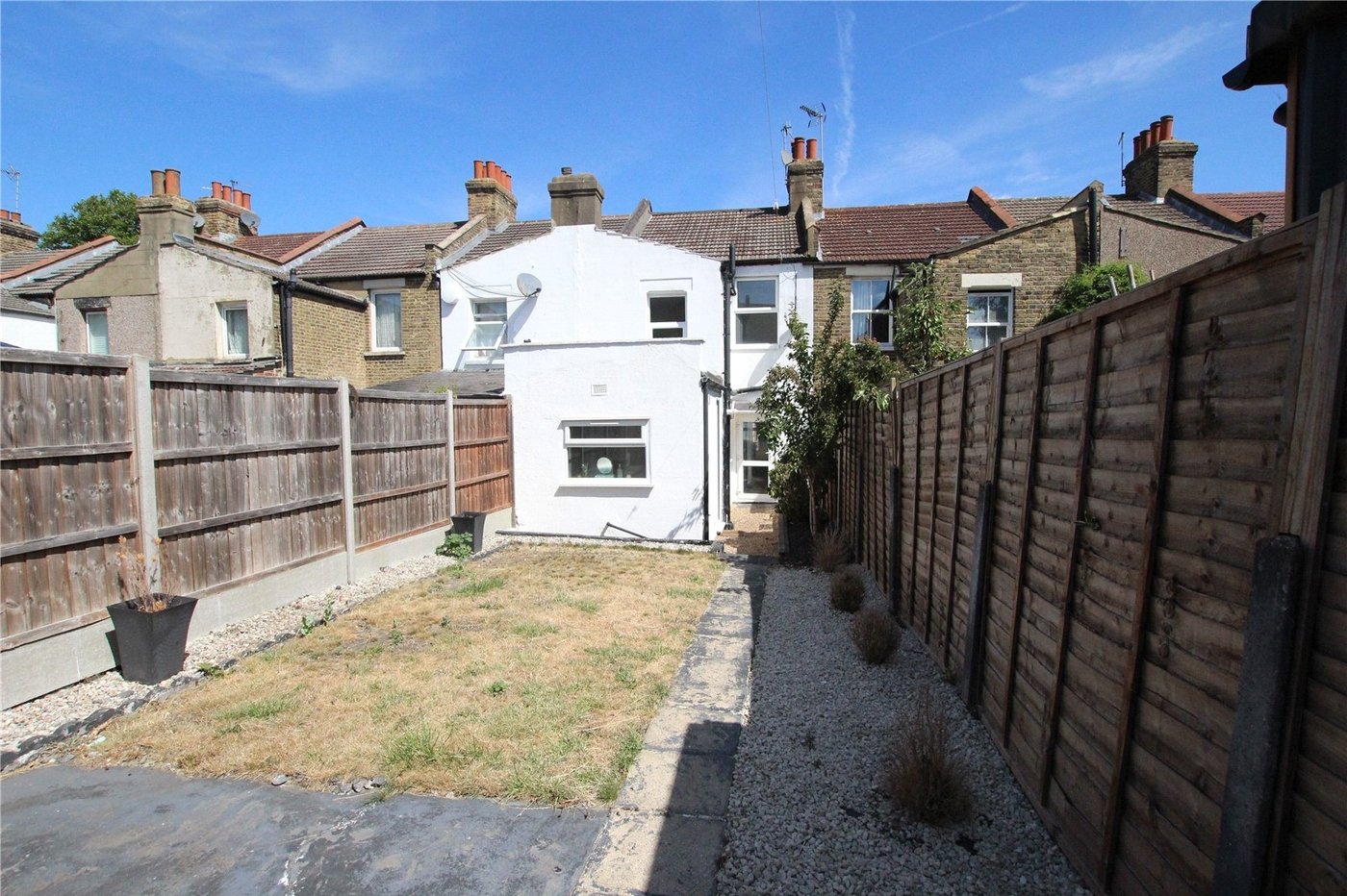3 bedroom house for sale in Plumstead Common | Robinson Jackson