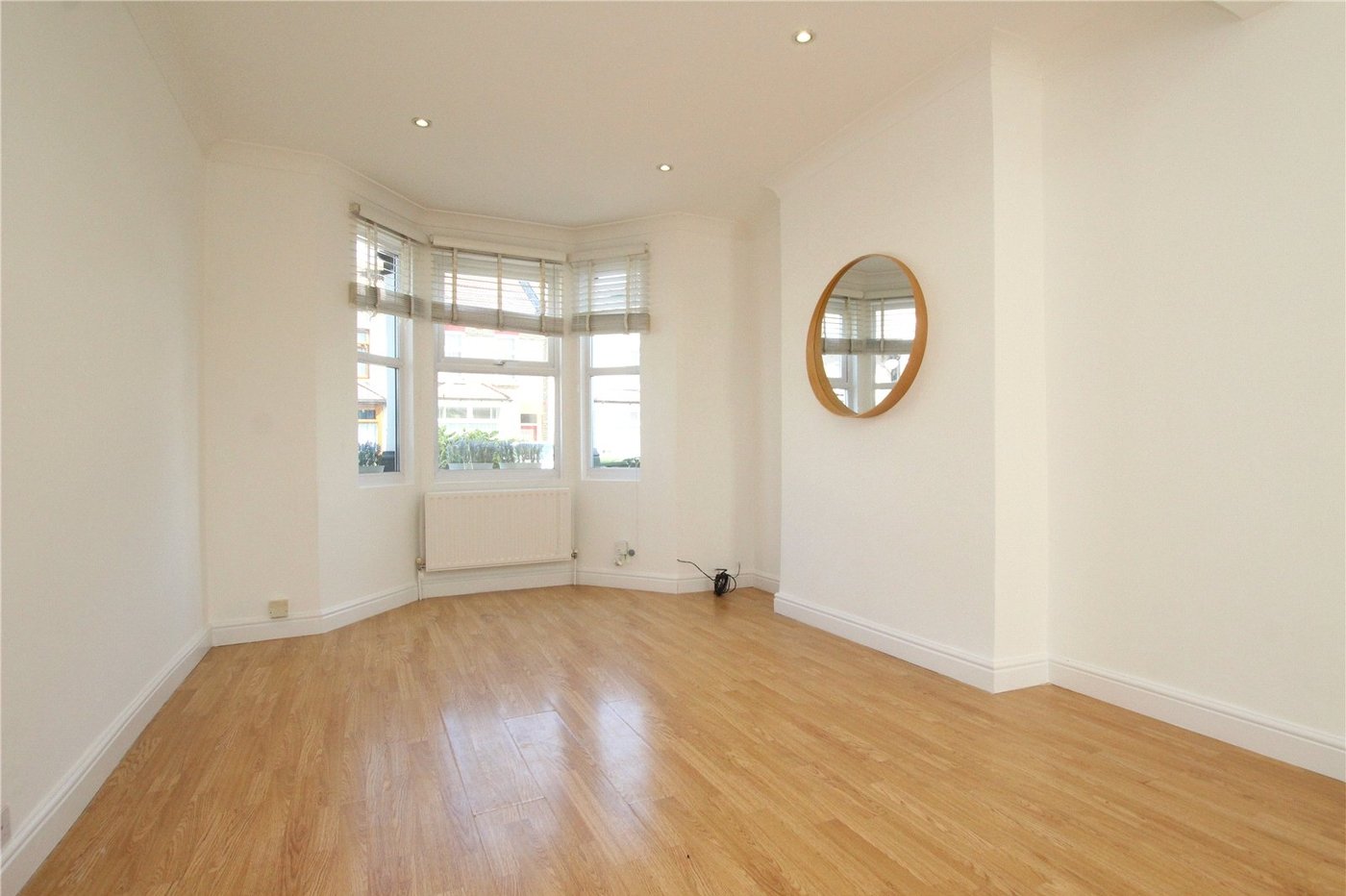 3 bedroom house for sale in Plumstead Common | Robinson Jackson