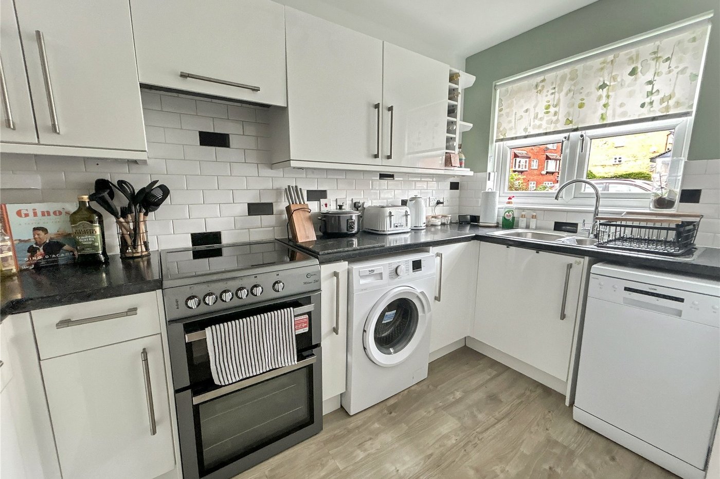 2 bedroom house for sale in Sidcup | Robinson Jackson