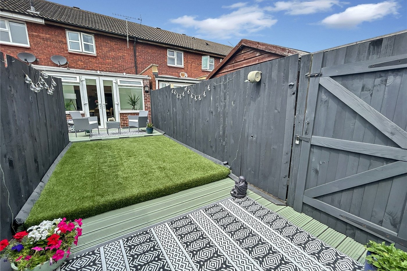 2 bedroom house for sale in Sidcup | Robinson Jackson