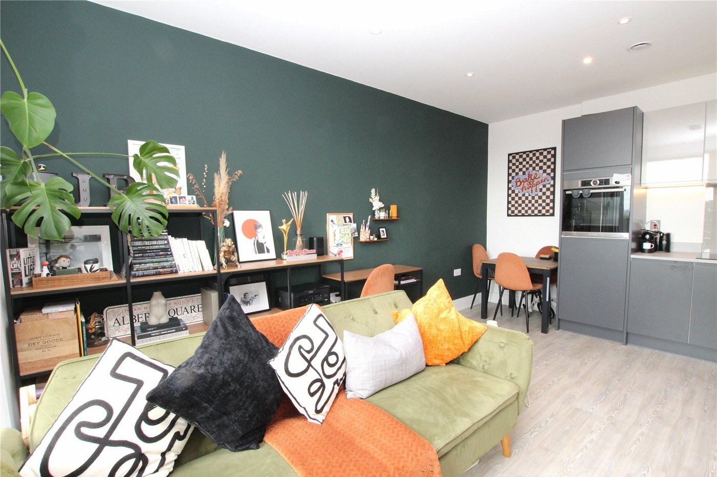 2 bedroom property for sale in Abbey Wood | Robinson Jackson