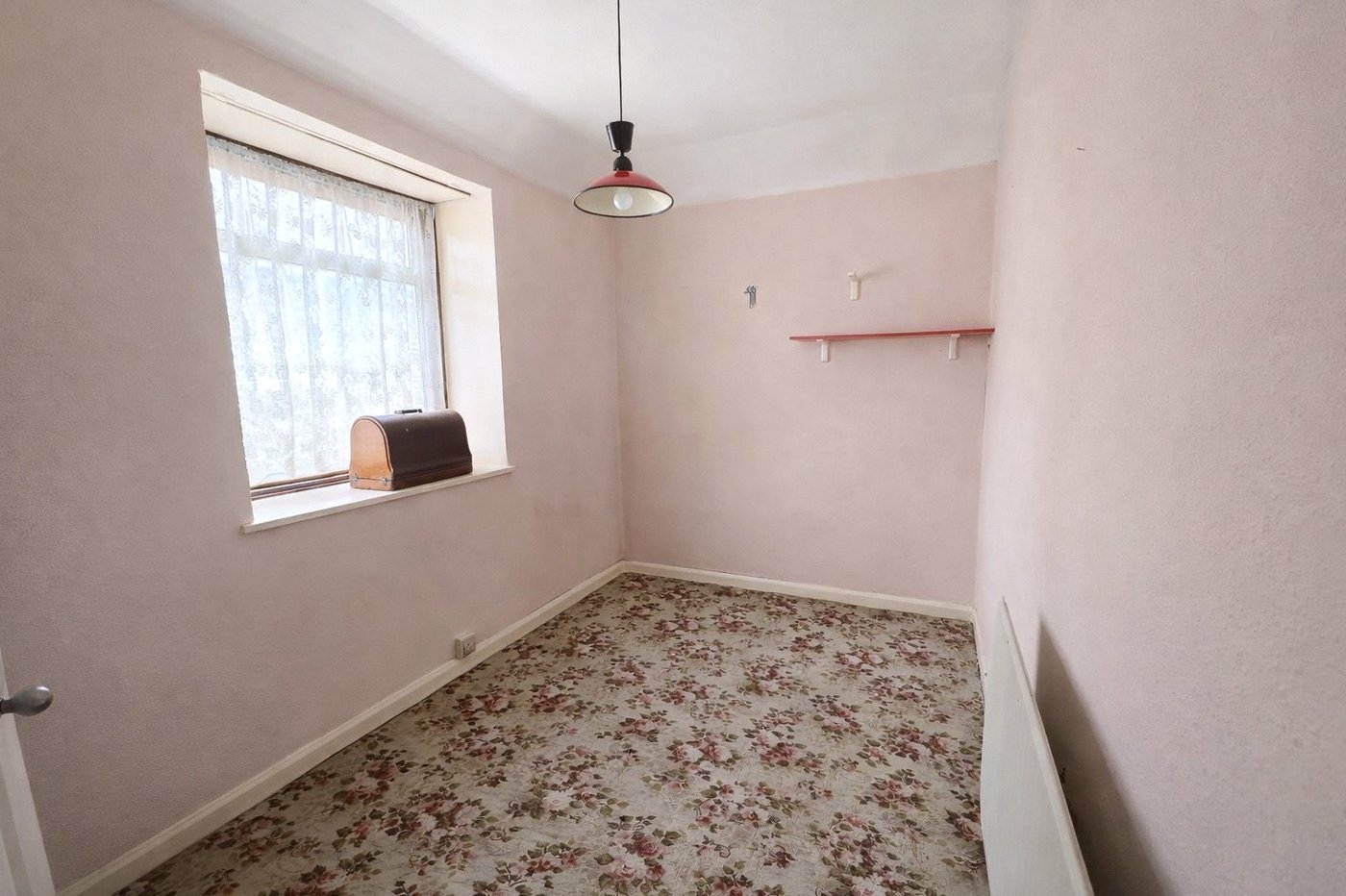 3 bedroom house for sale in London | Robinson Jackson