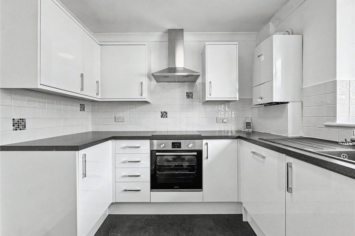 1 bedroom bungalow for sale in Parkwood | Robinson Michael & Jackson