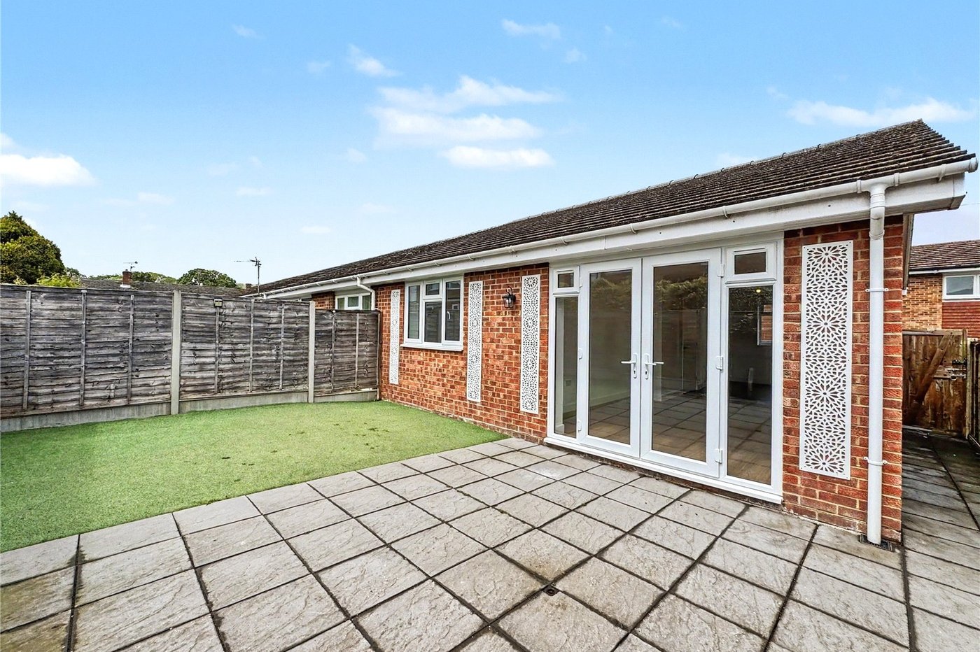 1 bedroom bungalow for sale in Parkwood | Robinson Michael & Jackson