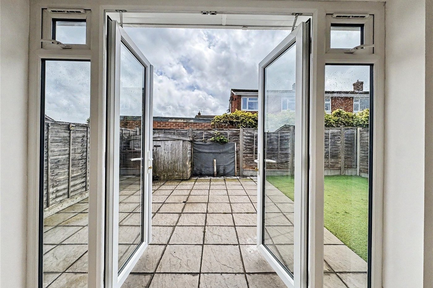 1 bedroom bungalow for sale in Parkwood | Robinson Michael & Jackson
