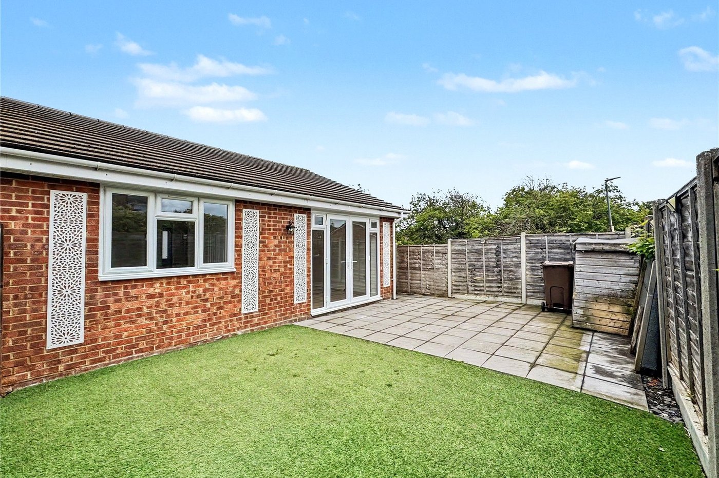 1 bedroom bungalow for sale in Parkwood | Robinson Michael & Jackson
