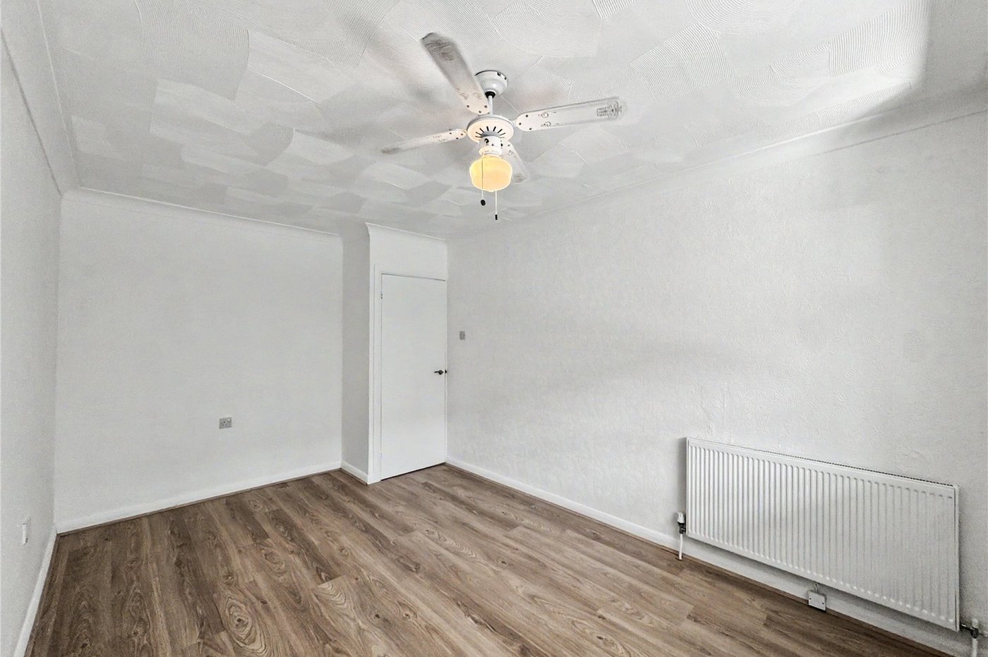 1 bedroom bungalow for sale in Parkwood | Robinson Michael & Jackson