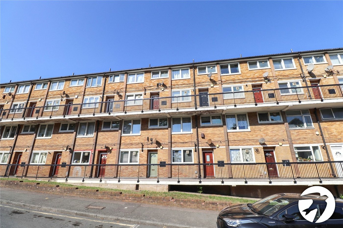 2 bedroom property for sale in London | Robinson Jackson