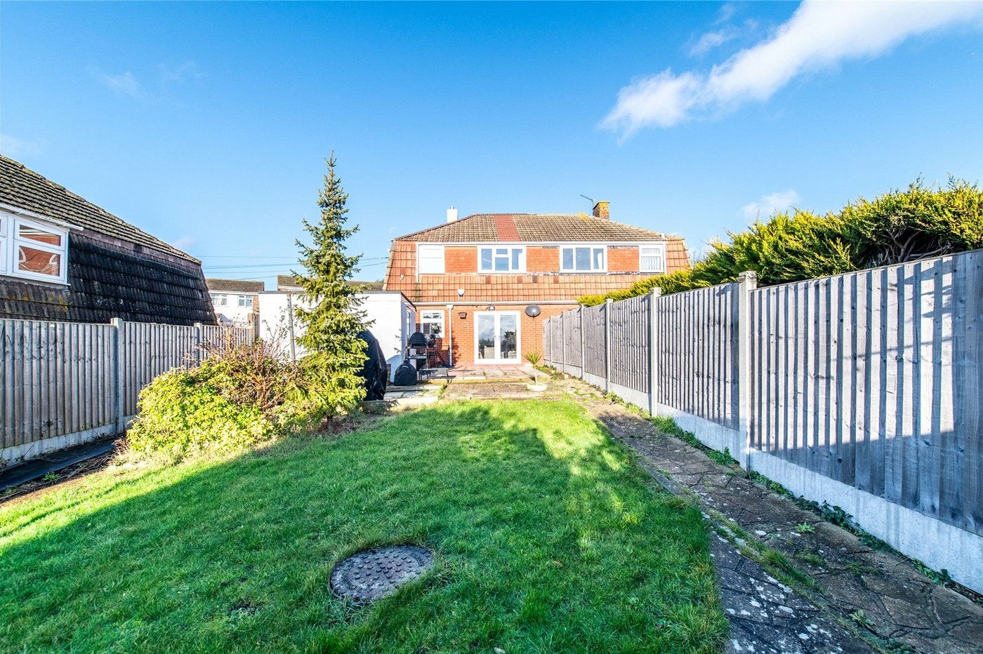 2 bedroom house for sale in Hoo | Robinson Michael & Jackson