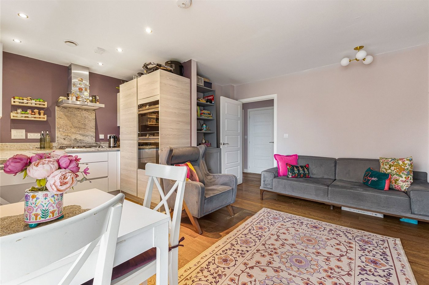 2 bedroom property for sale in Rochester | Robinson Michael & Jackson