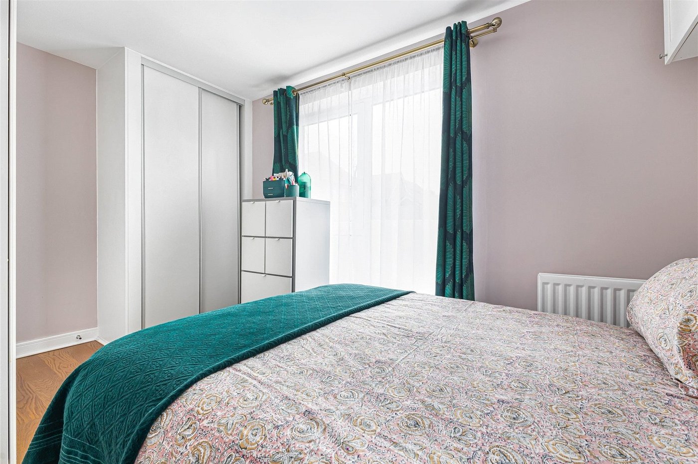 2 bedroom property for sale in Rochester | Robinson Michael & Jackson