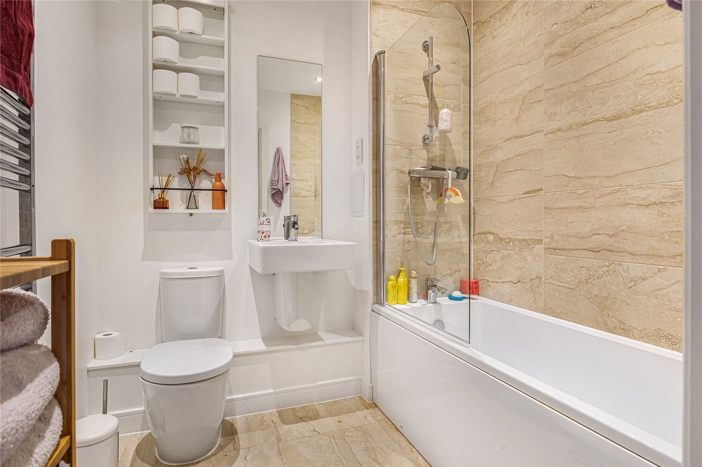 2 bedroom property for sale in Rochester | Robinson Michael & Jackson