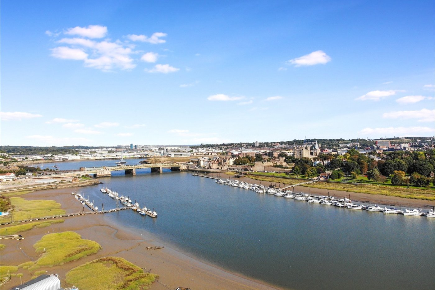 2 bedroom property for sale in Rochester | Robinson Michael & Jackson