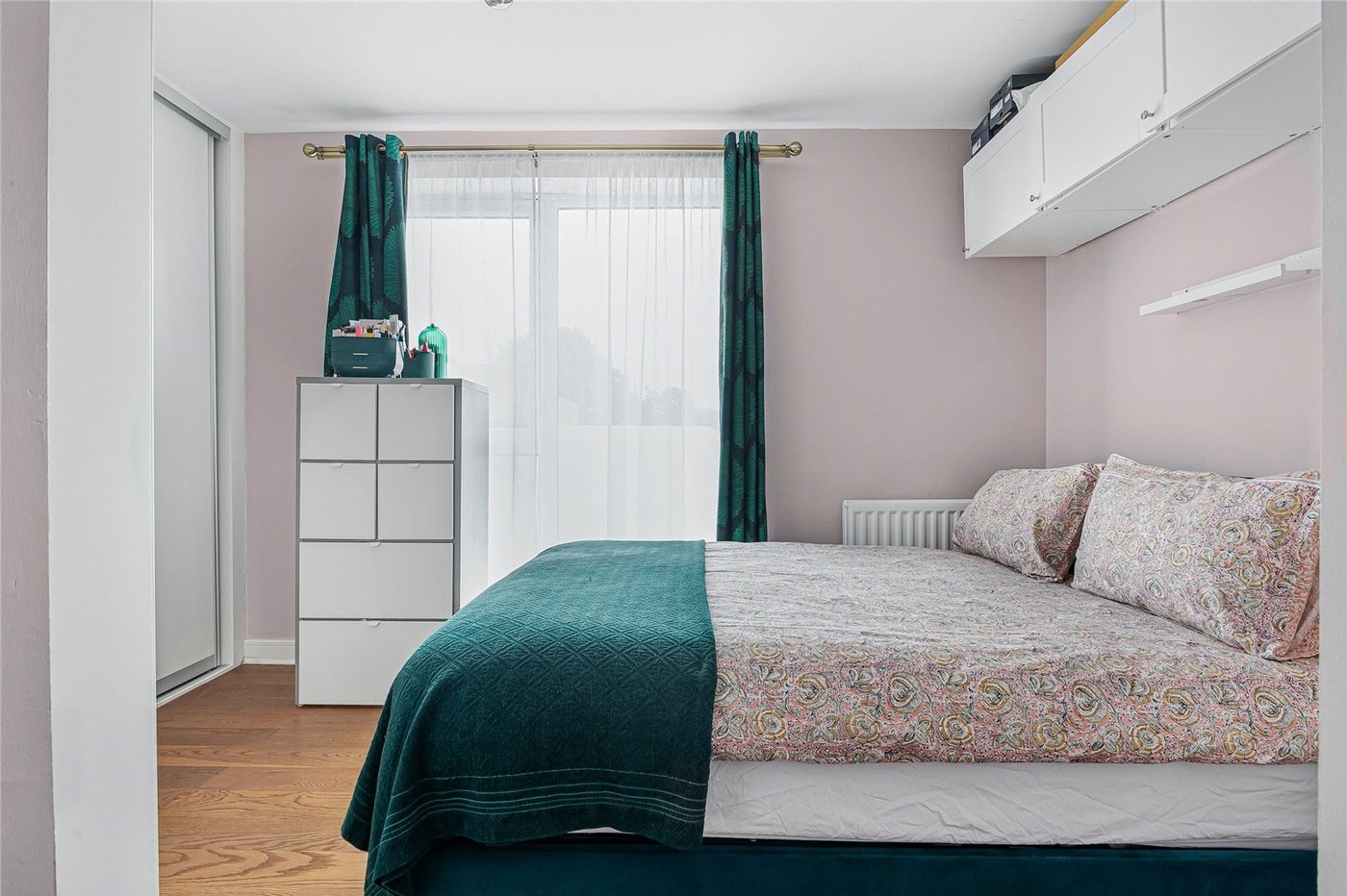 2 bedroom property for sale in Rochester | Robinson Michael & Jackson