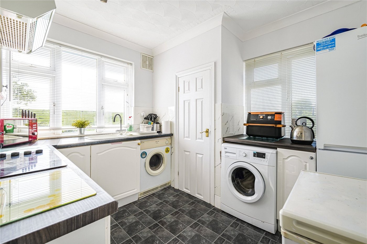 2 bedroom property for sale in Greenhithe | Robinson Jackson