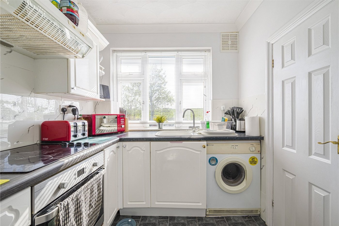 2 bedroom property for sale in Greenhithe | Robinson Jackson