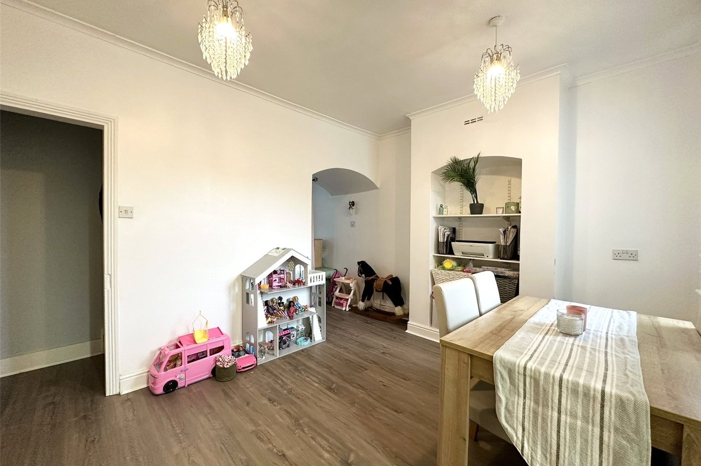 2 bedroom house for sale in Greenhithe | Robinson Jackson