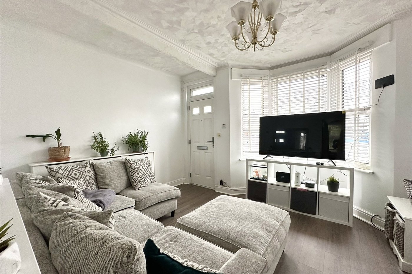 2 bedroom house for sale in Greenhithe | Robinson Jackson