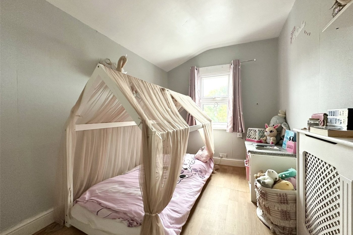 2 bedroom house for sale in Greenhithe | Robinson Jackson