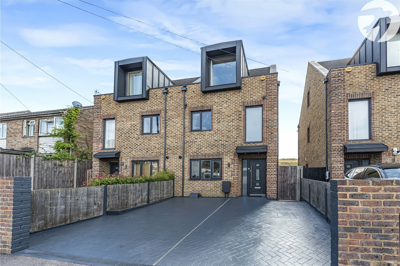 3 bedroom property for sale in Greenhithe | Robinson Jackson