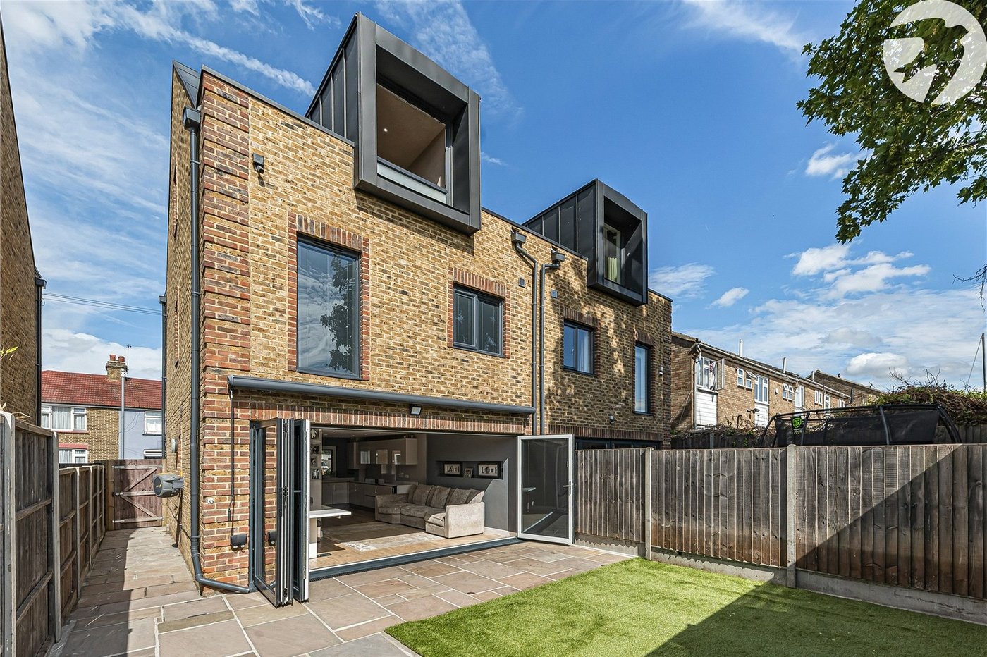 3 bedroom property for sale in Greenhithe | Robinson Jackson