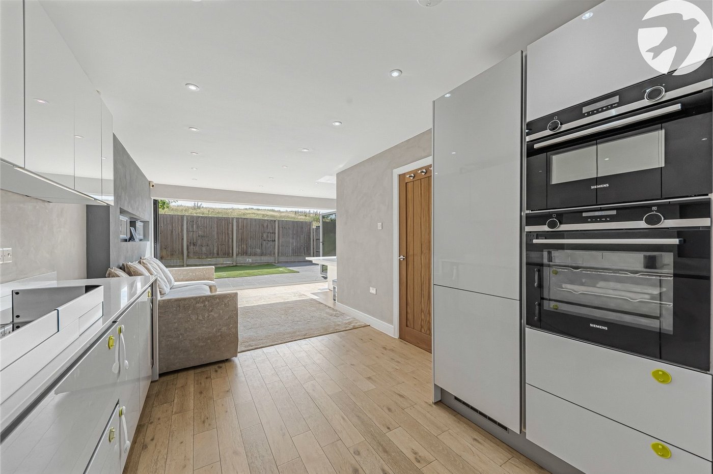 3 bedroom property for sale in Greenhithe | Robinson Jackson