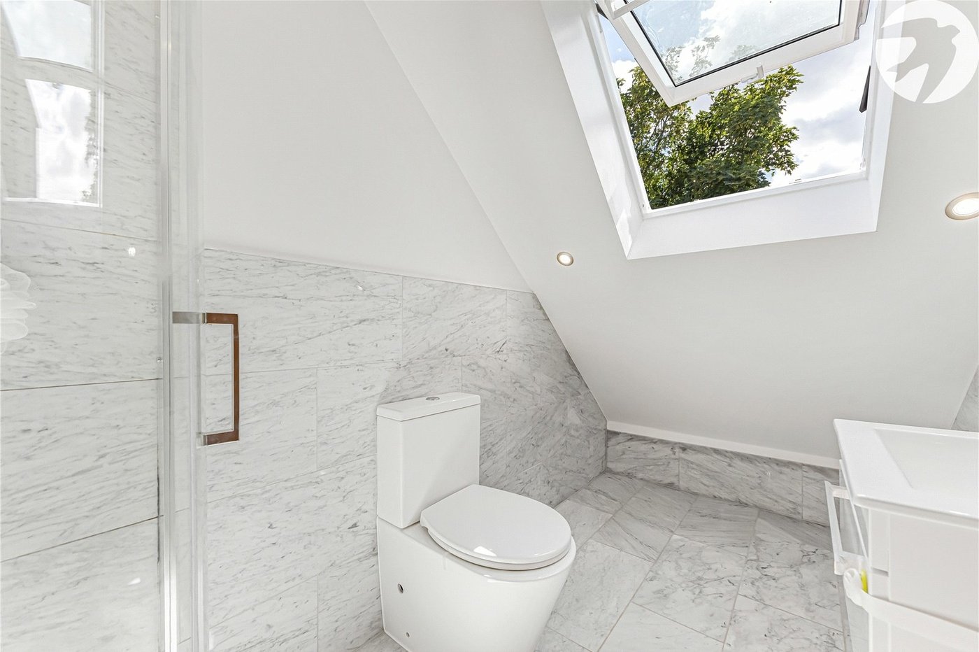 3 bedroom property for sale in Greenhithe | Robinson Jackson