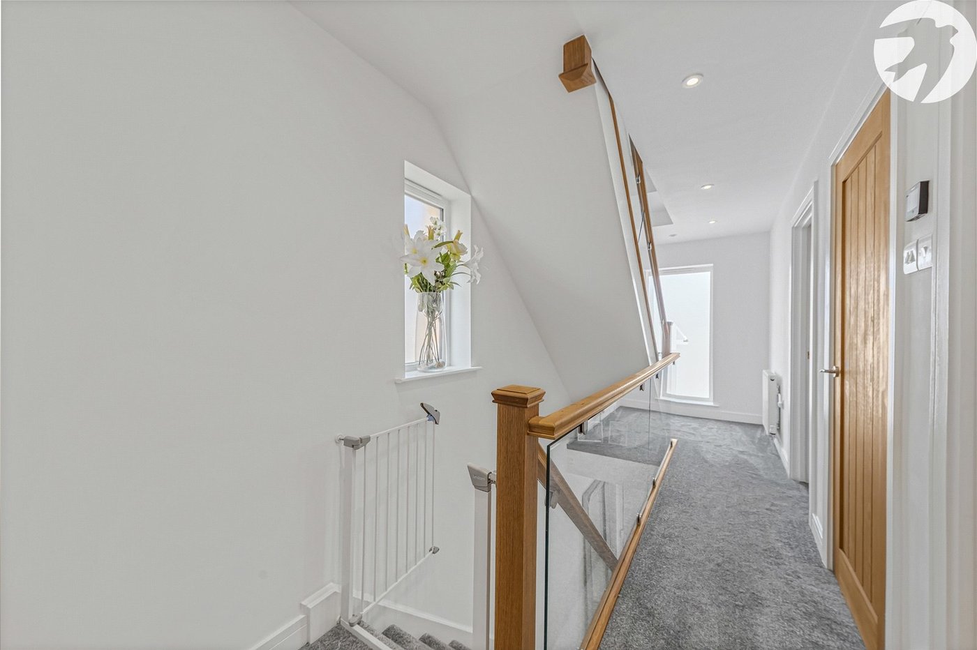 3 bedroom property for sale in Greenhithe | Robinson Jackson