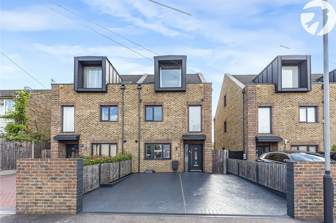 3 bedroom property for sale in Greenhithe | Robinson Jackson