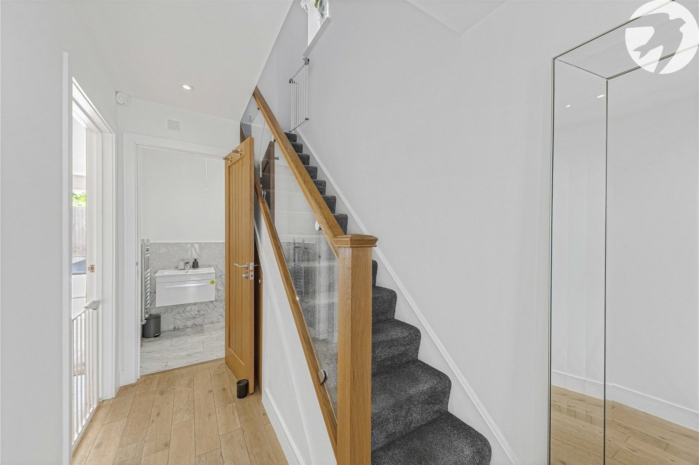 3 bedroom property for sale in Greenhithe | Robinson Jackson