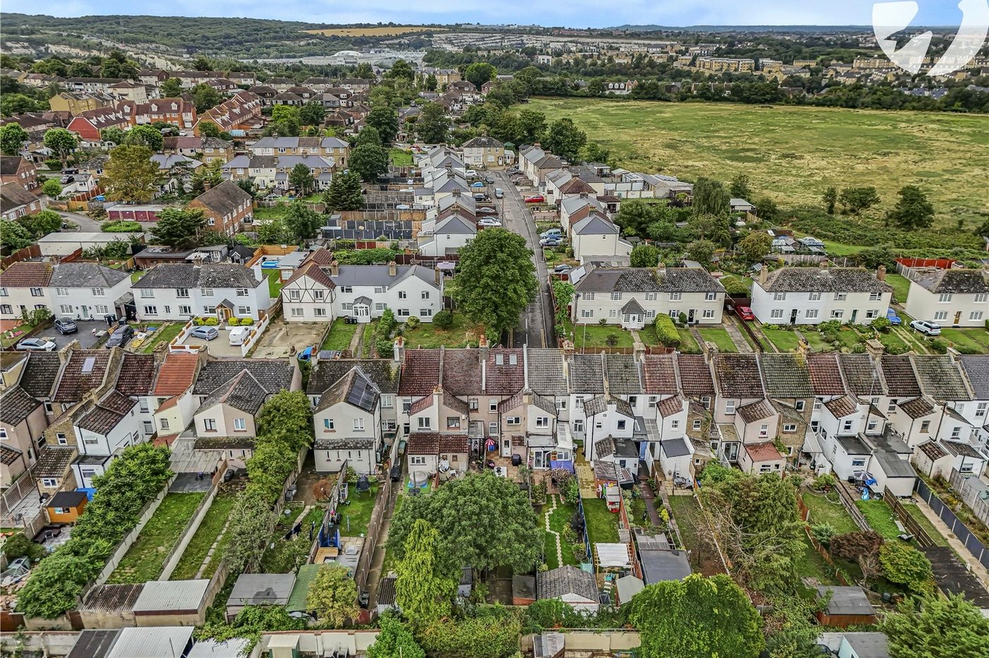 2 bedroom house for sale in Greenhithe | Robinson Jackson