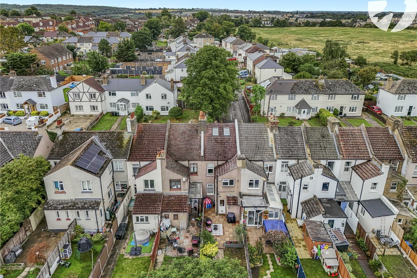 2 bedroom house for sale in Greenhithe | Robinson Jackson