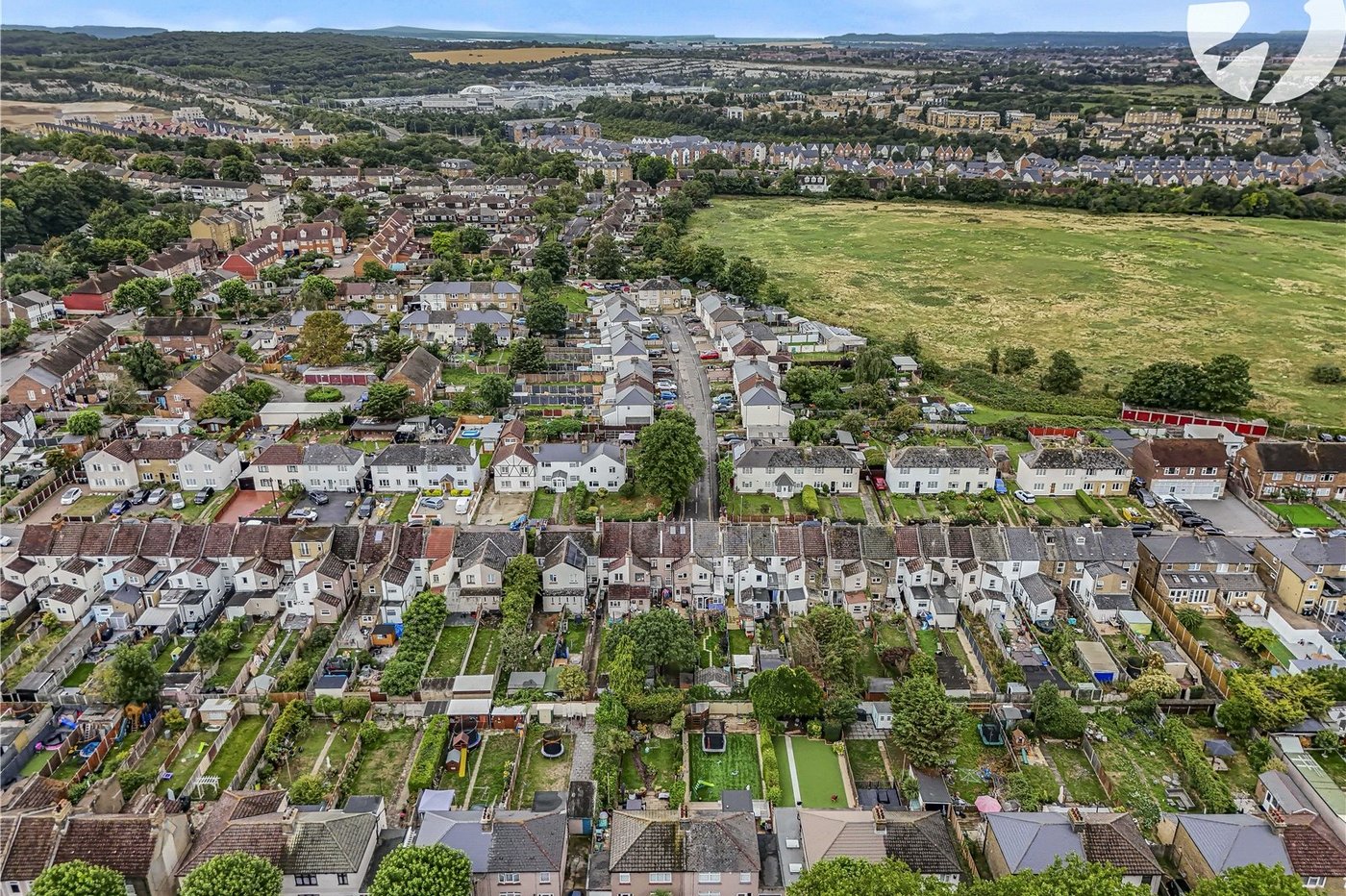 2 bedroom house for sale in Greenhithe | Robinson Jackson