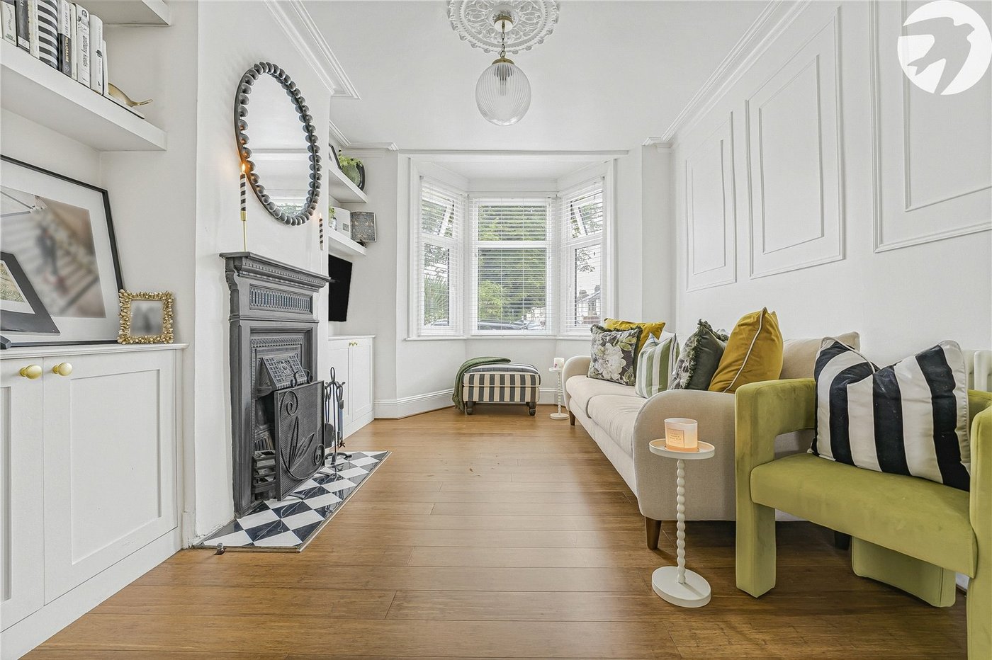 2 bedroom house for sale in Greenhithe | Robinson Jackson