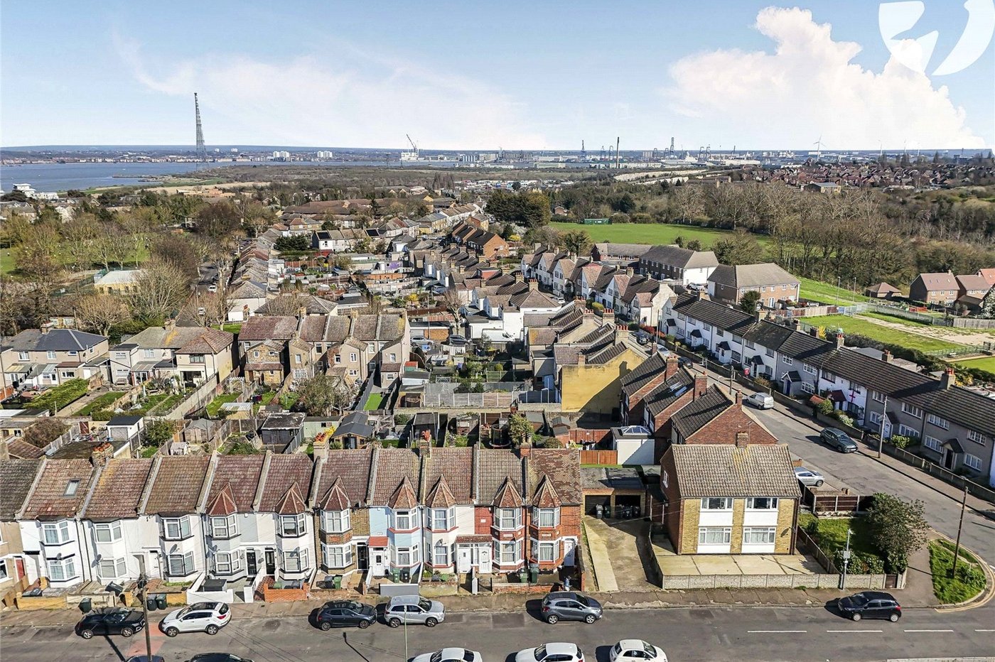 2 bedroom house for sale in Greenhithe | Robinson Jackson