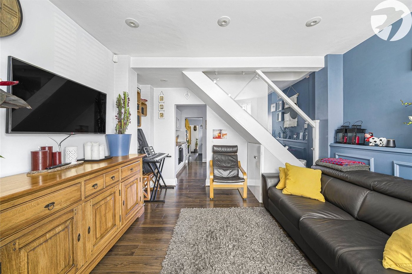 2 bedroom house for sale in Greenhithe | Robinson Jackson