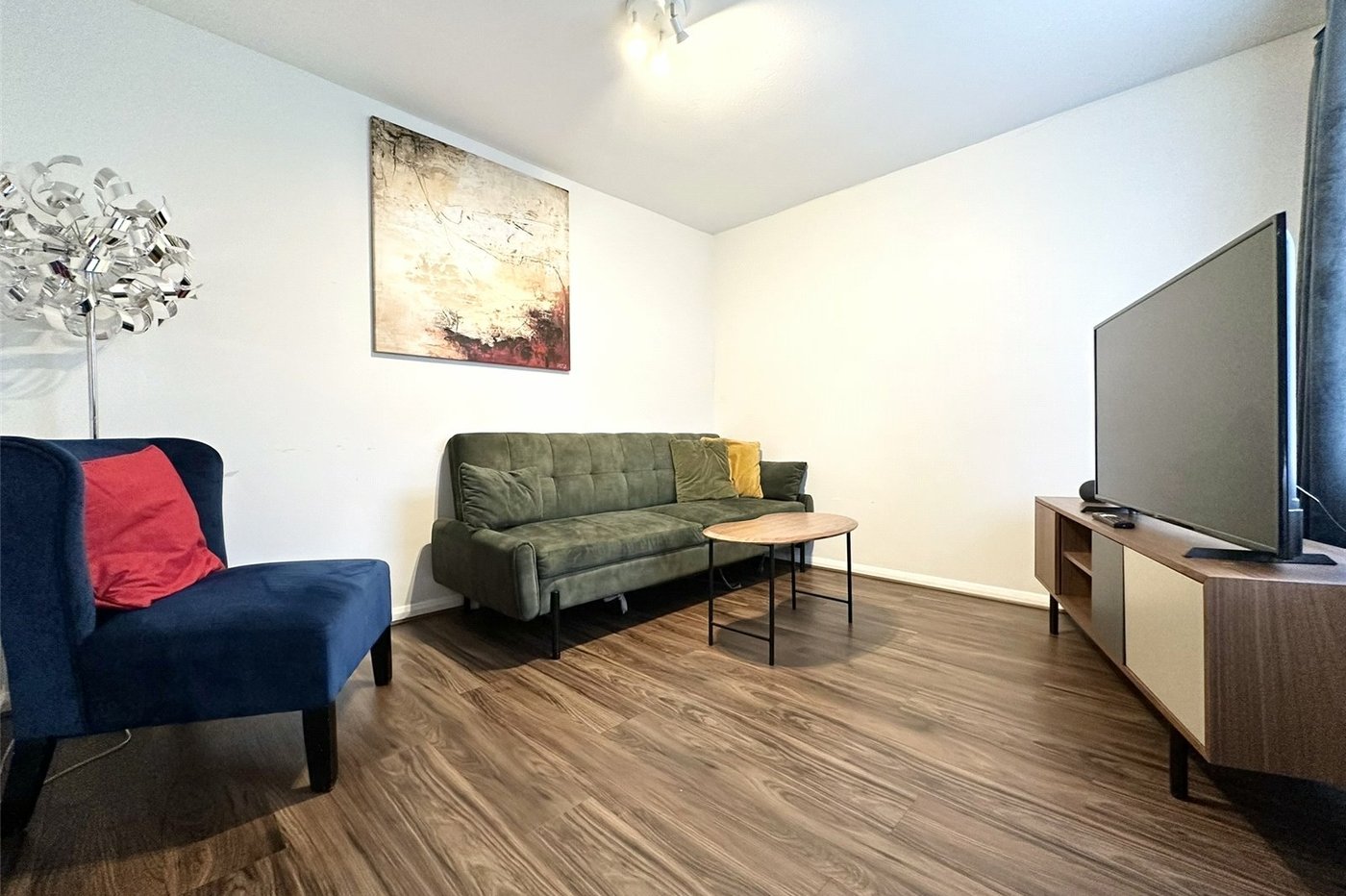 2 bedroom house for sale in Greenhithe | Robinson Jackson